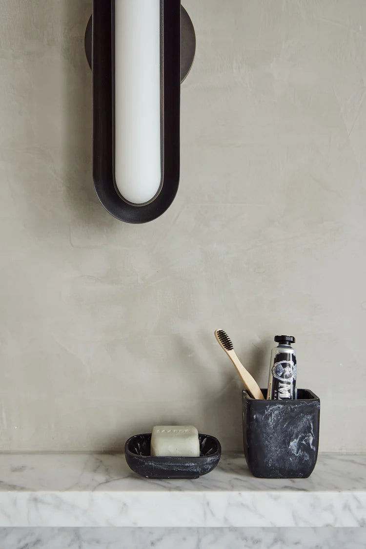 ASH BLACK FLOW RESIN SOAP DISH